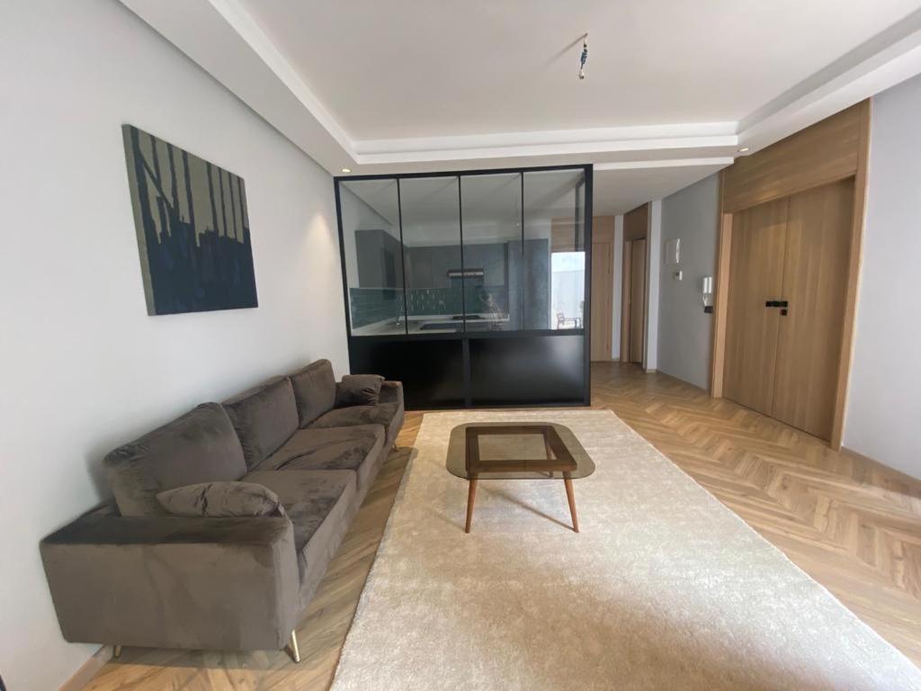Spacious New 1-Bedroom Unit In Downtown W Terrace And Free Parking Casablanca Eksteriør bilde